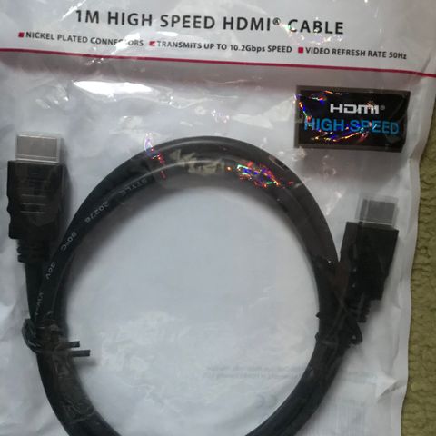 ⁸Kabel hdmi-støtter Full HD 1080p