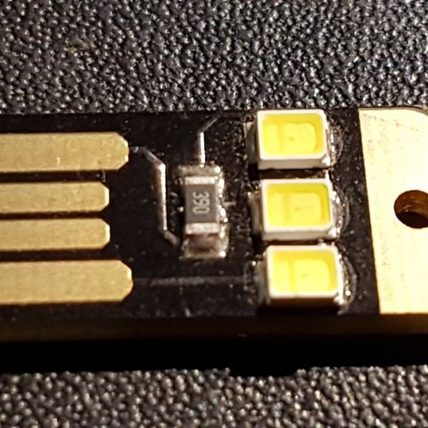Mini USB LED, god belysning bak PC eller tilkoblet til USB port.