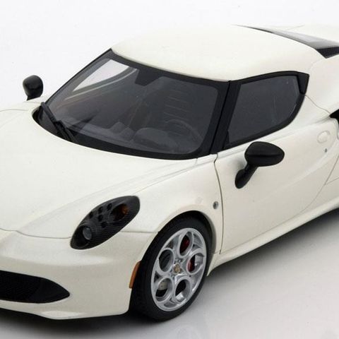 1:18 Alfa Romeo 4C Autoart