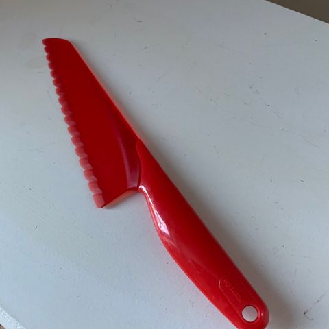Kjøkkenkniv i plast,skarp