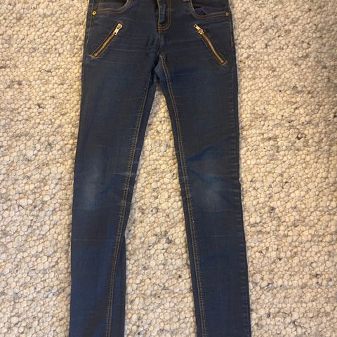 Flotte mørkeblå jeans fra Wow str 12-13år