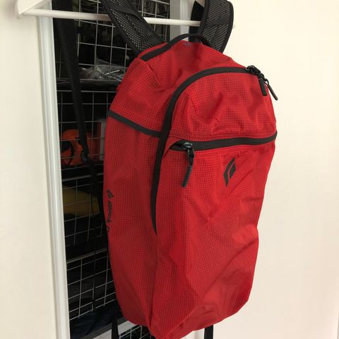 Black Diamond Trail Zip 18l - under halv pris!