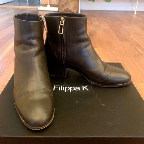 Pent brukt filippa k boots str. 37