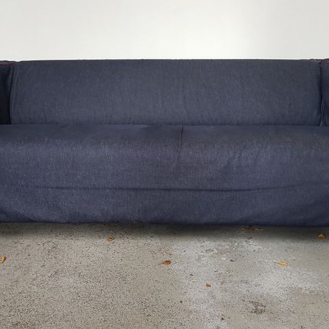IKEA design sofa hel og pen i tøff og stilig denim kun 1200