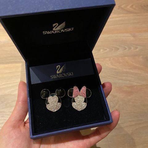 Swarovski brosjer Mickey Mouse