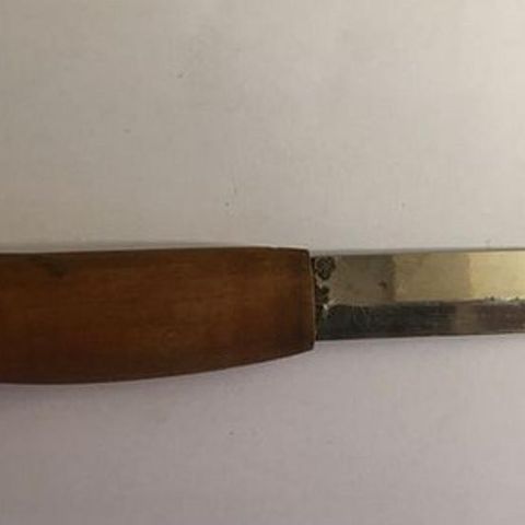 Gammel håndlaget kniv - 10 cm