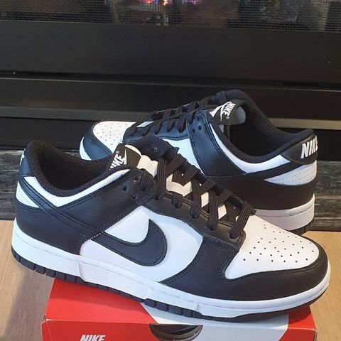 Nike Dunk Low Panda 40