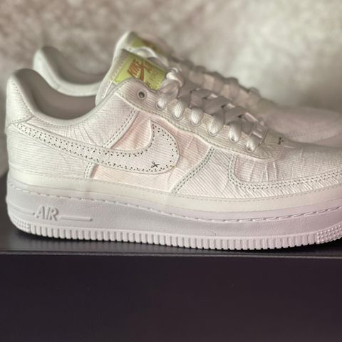 Nike Air Force 1 Tear Away