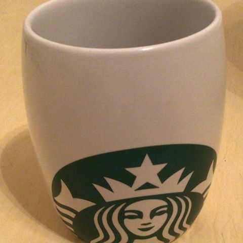 Ønsker å kjøpe avbildet Starbucks kopp 473 ML. (Andre str er også av interesse.)