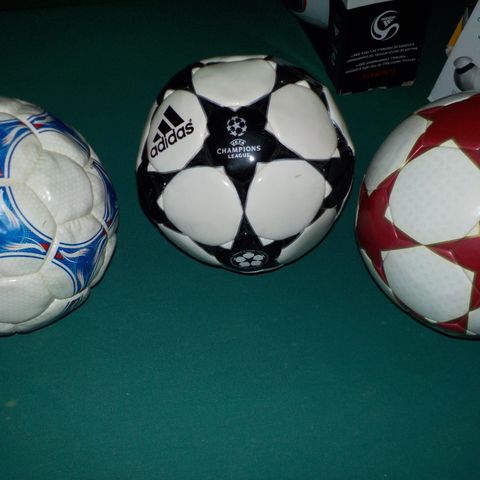 FOTBALLER  Champions League og ..COPA MUNDIAL 25 ÅR :: ,