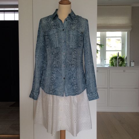 Michael Kors bluse i 100% silke