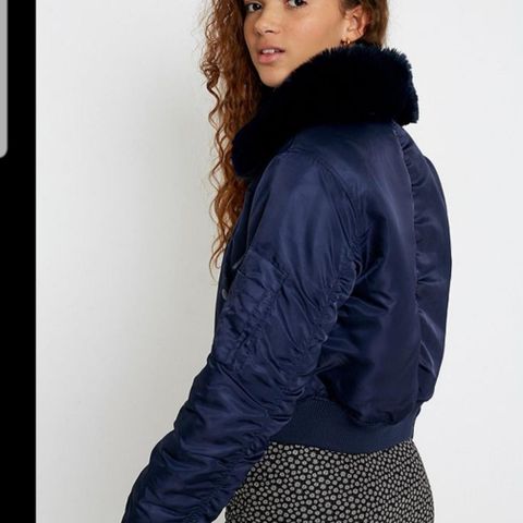 Urban outfitters bomber jakke