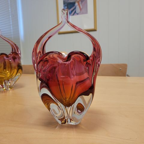 Vase, Bohemia farget glassvase. perfekt tilstand