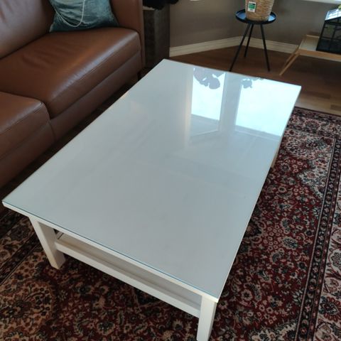 IKEA Hemnes Sofabord 118x75 m/ Glassplate