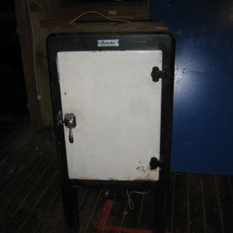 Norges eldste kjøleskap ? Produsert i 1936