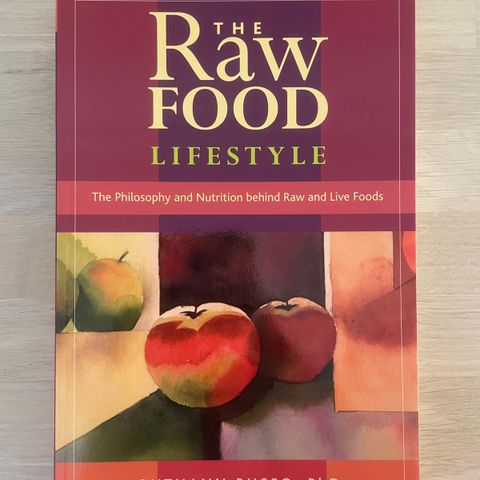 Boken «Raw Food Lifestyle» av Ruthann Russo