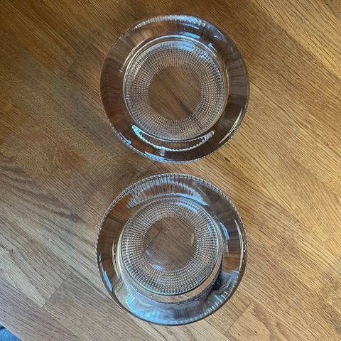 Askebeger i glass