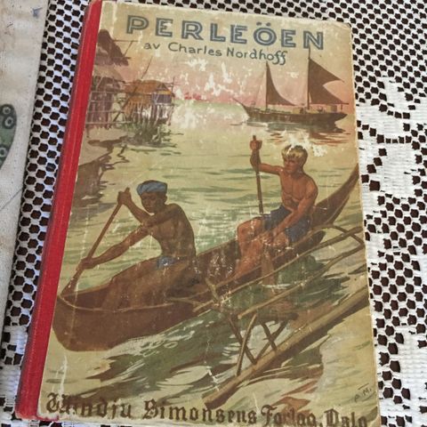 Perleøen.  Gammel Windju bok   Fra 1928