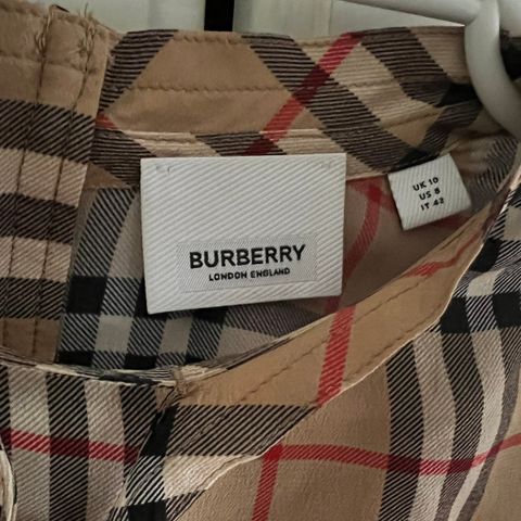 Burberry silkekjole str UK10.