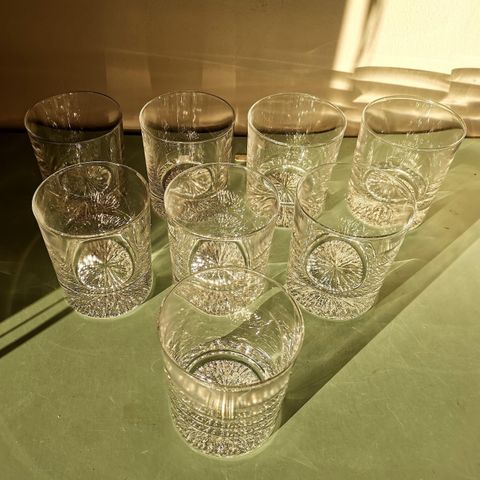 8 Stk solide, dekorative whiskyglass