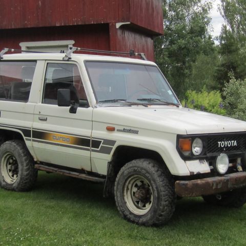 TOYOTA LANDCRUISER LJ70 DELER