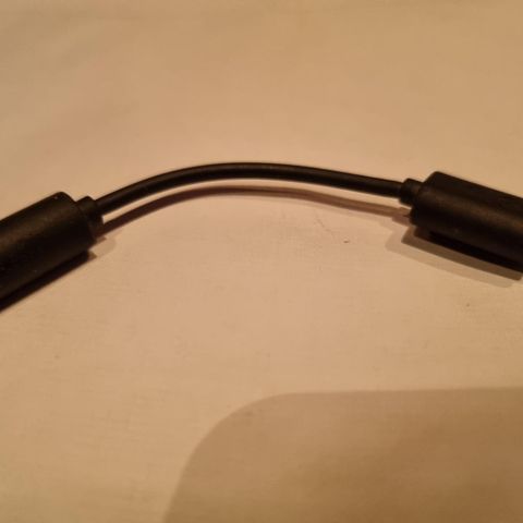 Ny Sony USB - C til 3,5 lydadapter, typisk til mobiltelefonen, pr stk. 99,-
