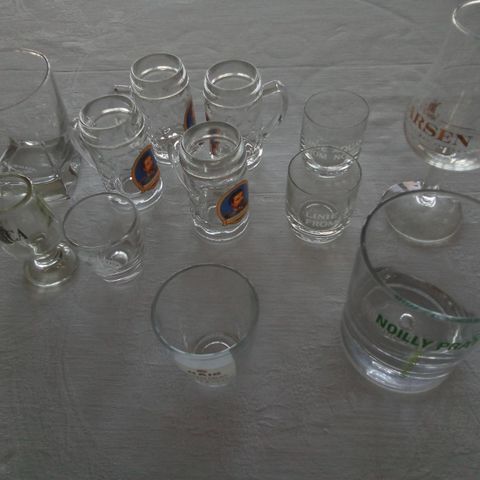 Dram, shot, drink og akevitt-glass med reklame / logo, 40-70 kr.