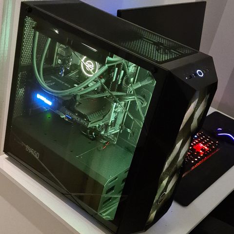 PCSpecialist Fusion R7S stasjonær gaming-PC