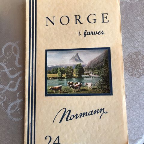 Gammel norsk brosjyre med 24 fargebilder