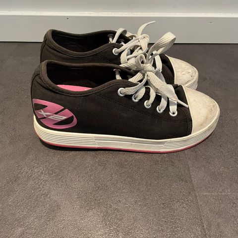 Heelys rullesko  str 35 kr 100