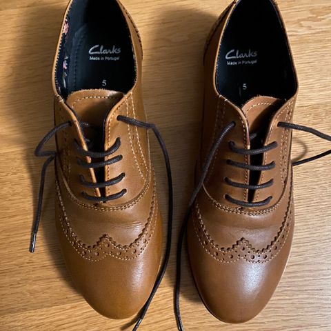 Clarks Ladies Brogue Shoes - Never Used