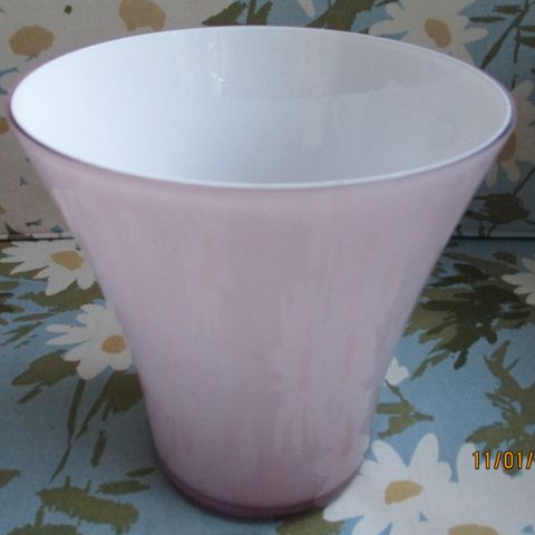 Potteskjuler i rosa glass