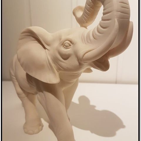 Vakker Italiensk elefant statue / skulptur selges rimelig