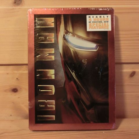 IRON MAN med Metall Cover
