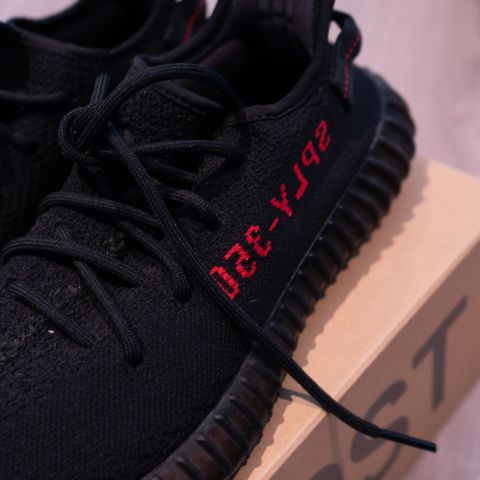 yeezy boost 350 bred