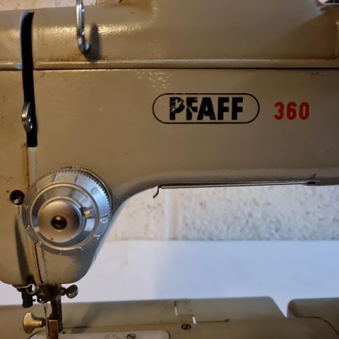 Pfaff 360 symaskin