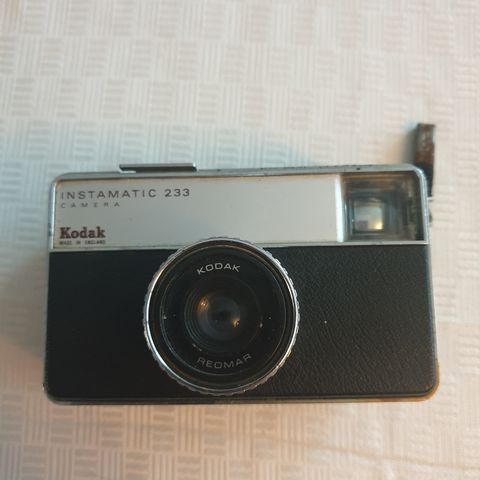 Kodak instamatic 233