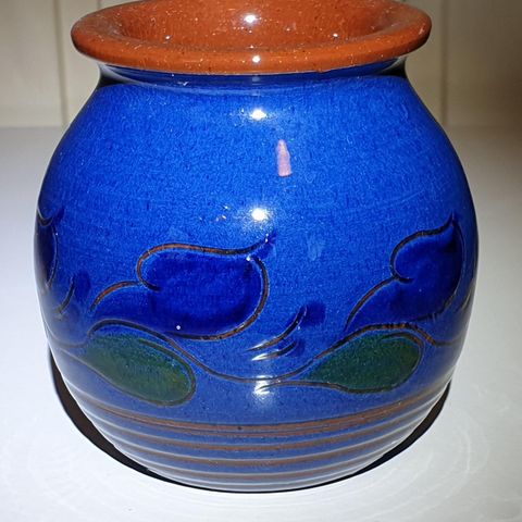 Liten vase fra Aune keramikk