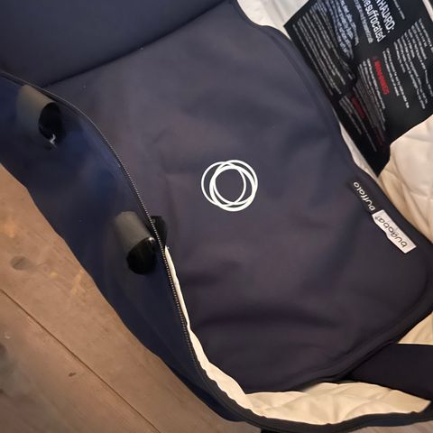 Helt ny/aldri brukt liggebag  bugaboo buffalo selges, samt brukt sportsdel ,