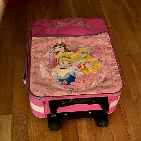Koffert prinsesse selges.