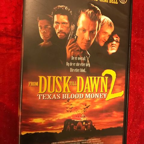 From Dusk Till Dawn 2       VHS film Bud ønskes