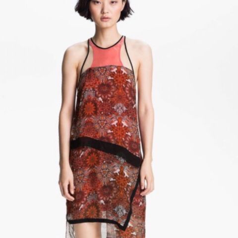 Nydelig eksklusiv kjole  fra Helmut Lang, som ny!!