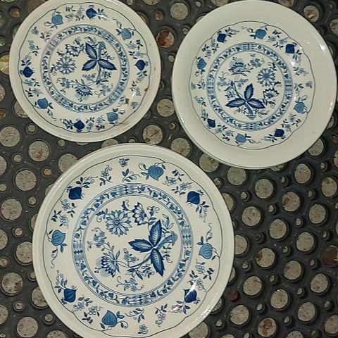 Tallerkner fra Staffordshire tabelware, England