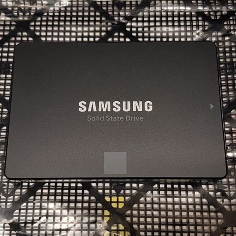 Samsung 860 EVO 2T SSD