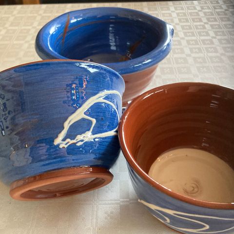 Keramikk krus og skål av Pål Undall