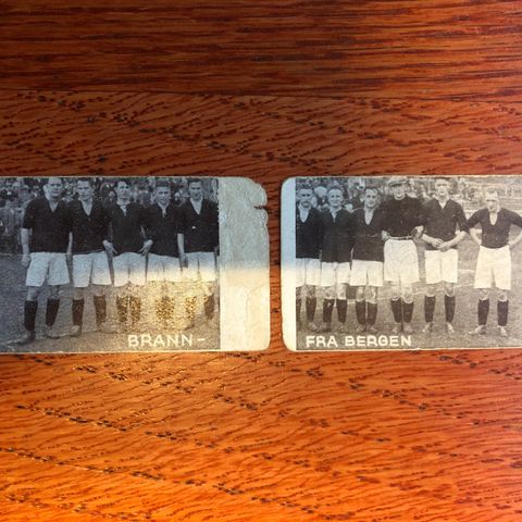 Brann Bergen lagbilde x 2 Tiedemanns fotballkort fra ca 1930 Finn Berstad