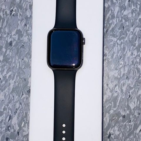 Apple Watch 6 44mm