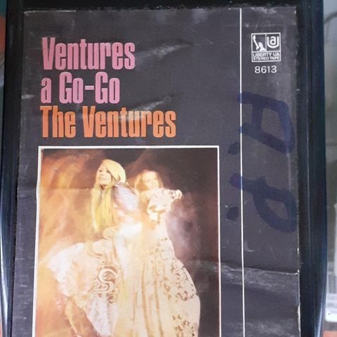 The Ventures 8 spors kassett