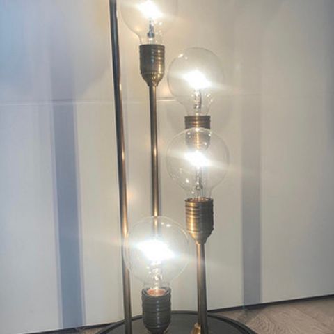 Eichholtz bordlampe