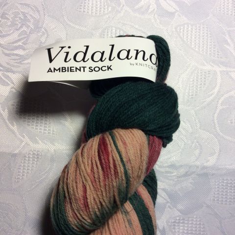 Garn, ULL Peruvian highland wool / nylon 80/20%  365 m / 100 gr.